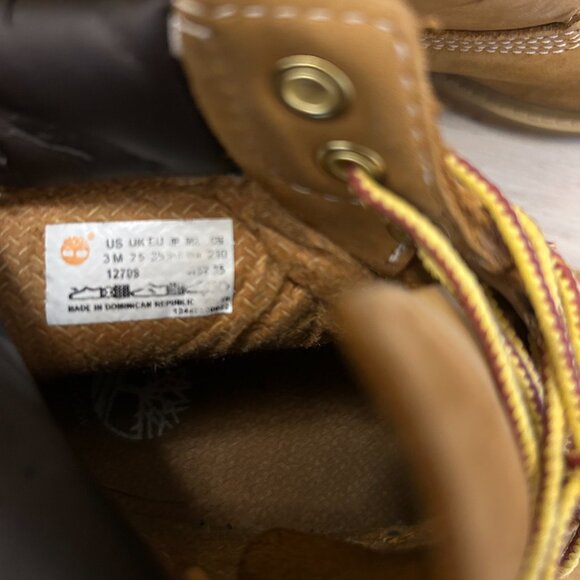 Timberland Classic 6-Inch Boot - Kid - Wheat Size 3 - Picture 3 of 6